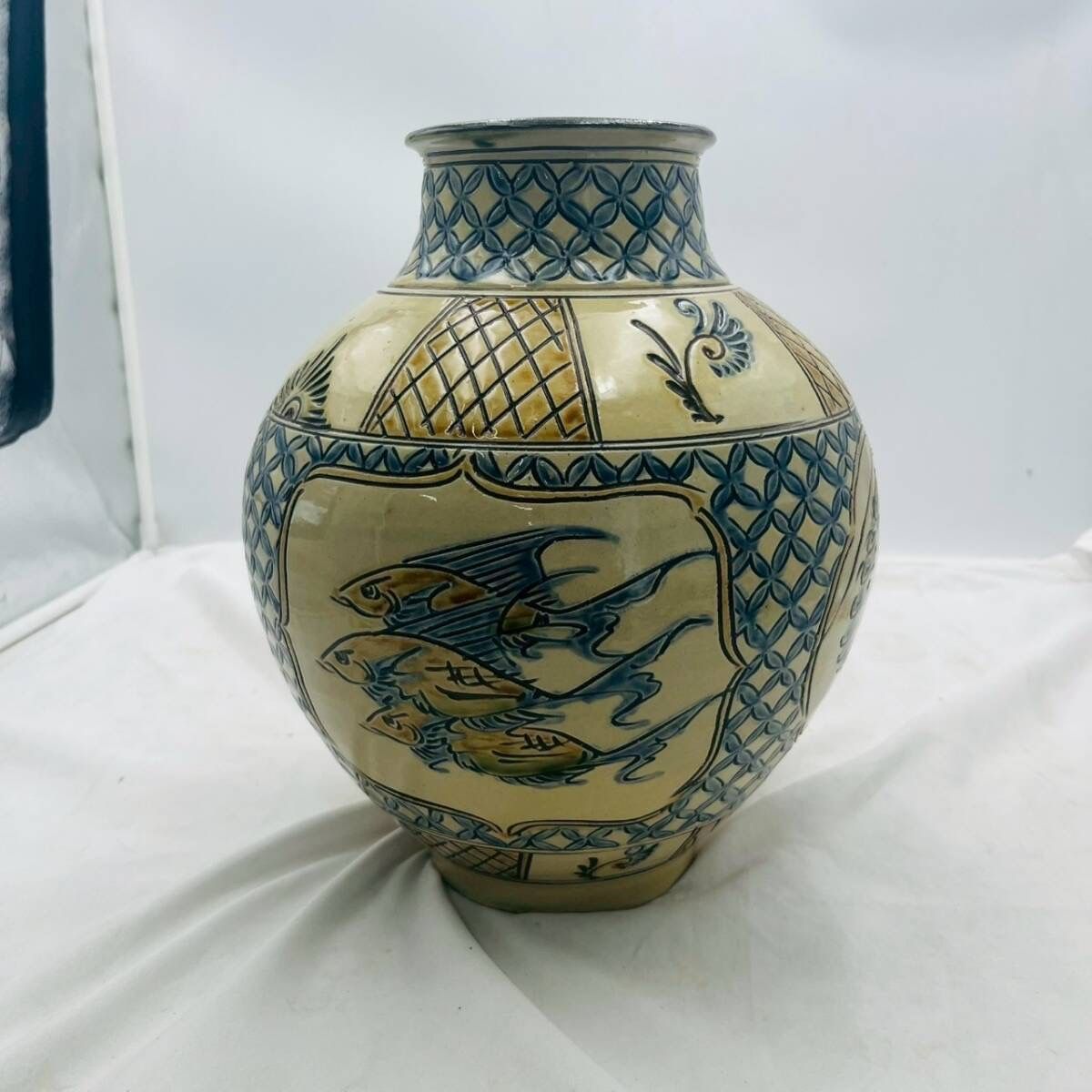 開運　古琉球 琉球焼　朱海波 浮彫雲龍文 花瓶　琉球美術 彫刻 壺　やちむん 古琉球 琉球焼 朱海波 浮彫雲龍文 花瓶 琉球美術 彫刻 壺