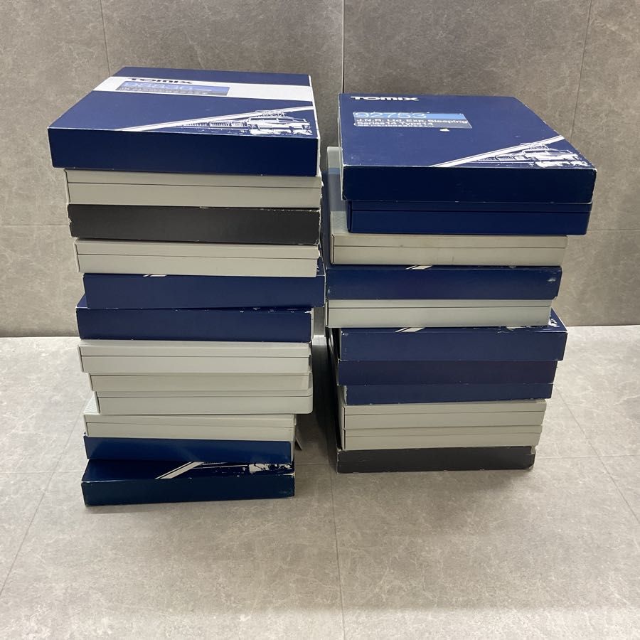 イチコー【日野コンテッサ 緑/白 ホイル1個交換ミラー自作】ブリキ ミニカー箱無 イチコー【日野コンテッサ 緑/白 ホイル1個交換ミラー自作】ブリキ