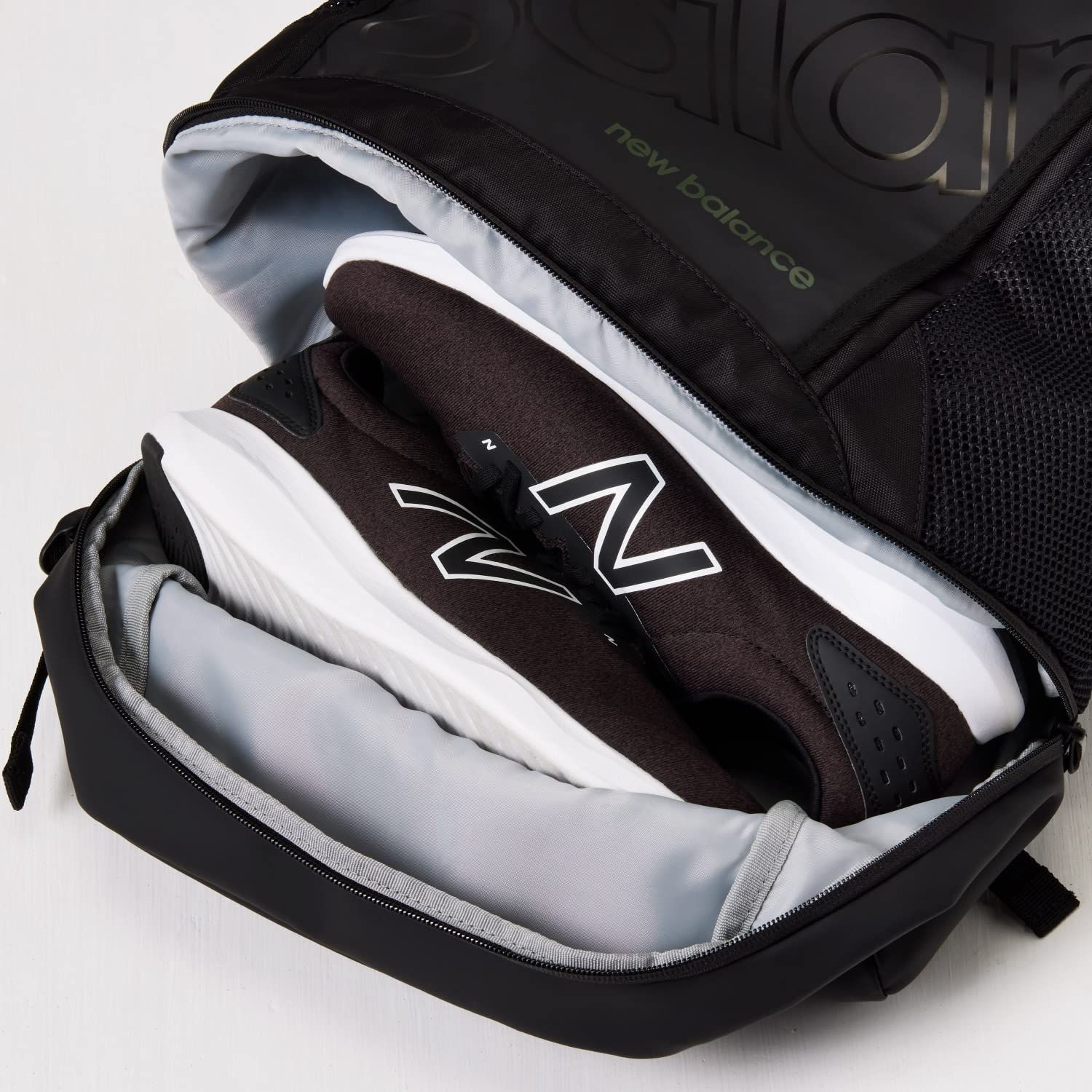 ニューバランス] リュック トップローディングバックパック V2 タフ35L 