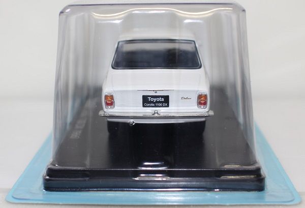 USED 未開封 1/24 国産名車コレクション トヨタ カローラ 1100DX 1966