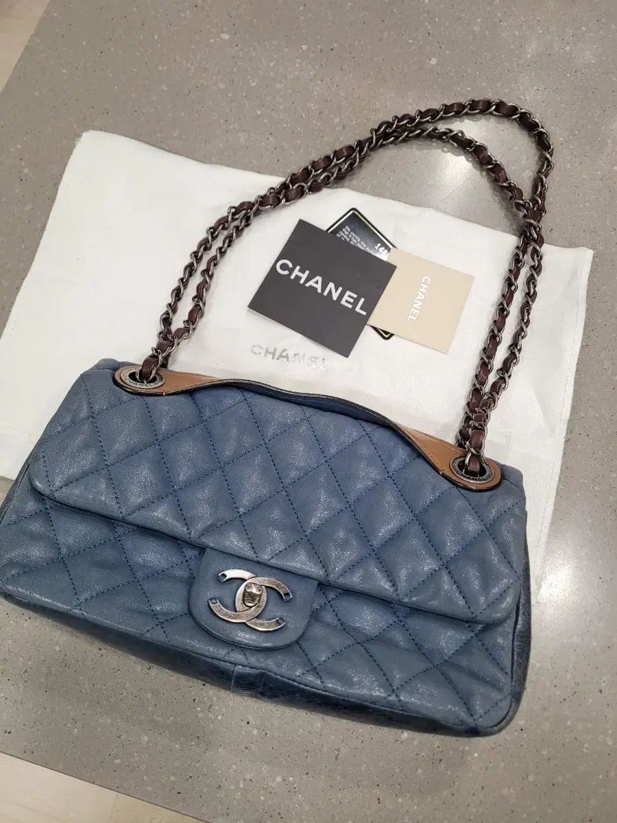 Chanel シャネル フラップバック