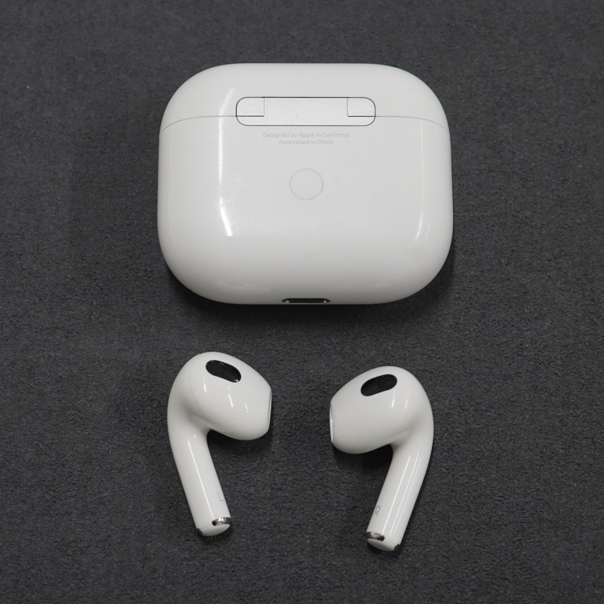 Apple AirPods 第三世代 MagSafe充電ケース付 USED超美品 ワイヤレス