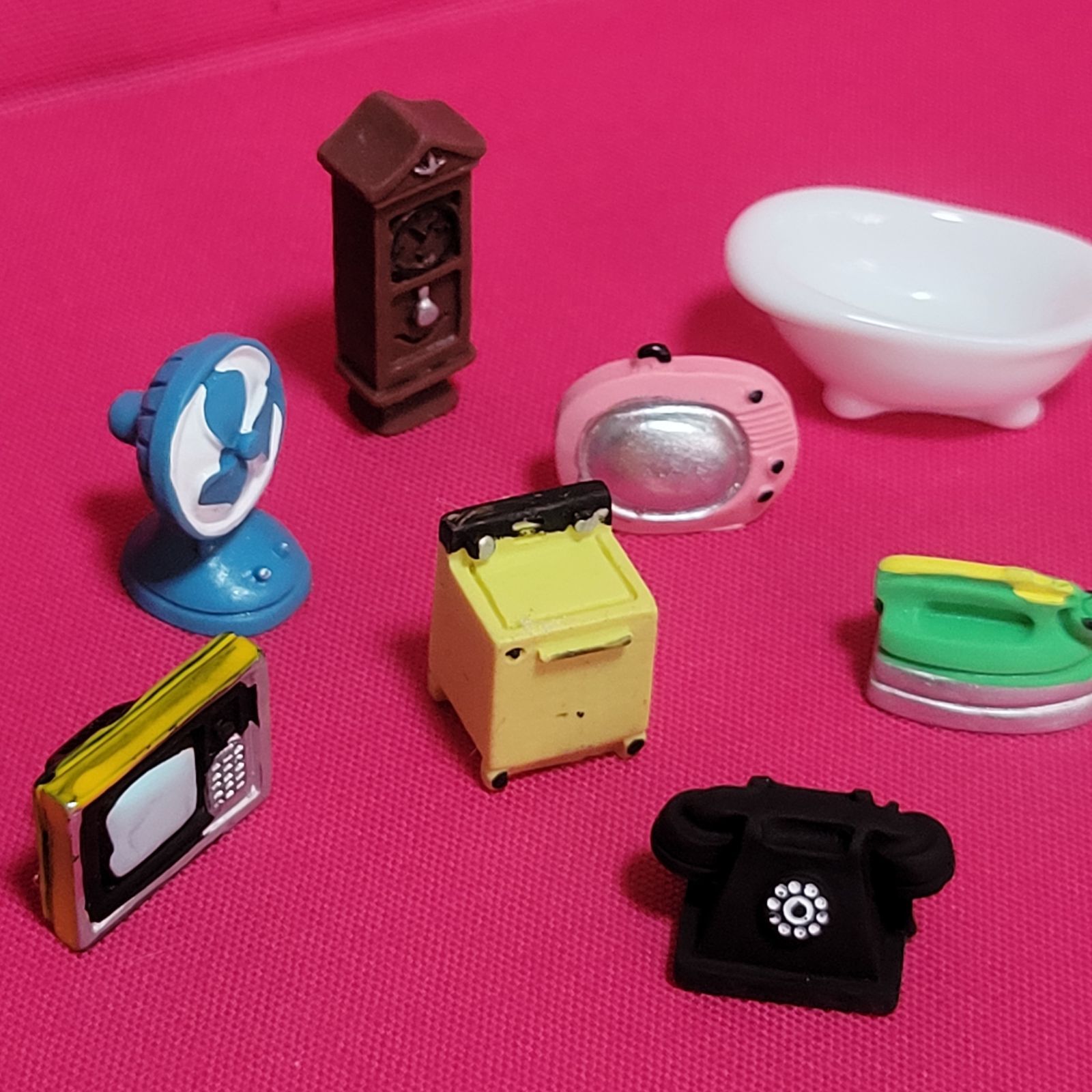希少　昭和初期　kaybes ミニチュアレトロ家電セット カプセルトイ】東芝扇風機がミニチュアフィギュアに。「昭和家電