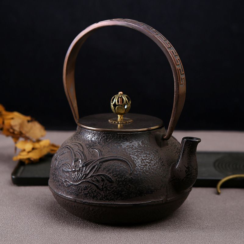 蘭花 鉄瓶 急須 直火可 鉄分補給 . 鉄製鋏付き 南部 鉄器 鋳物