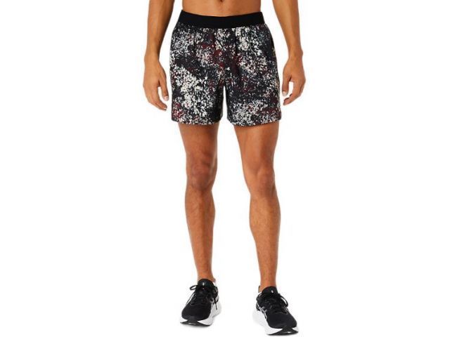 asics アシックス ALL OVER PRINT 5IN SHORT パフォーマンスブラックXアンティークレッド XL 2011C931 1 | 衣類 服 ウエア ウェア スポーツ 運動 男性 紳士服 メンズ ボトムス パンツ ショーツ ランニング 