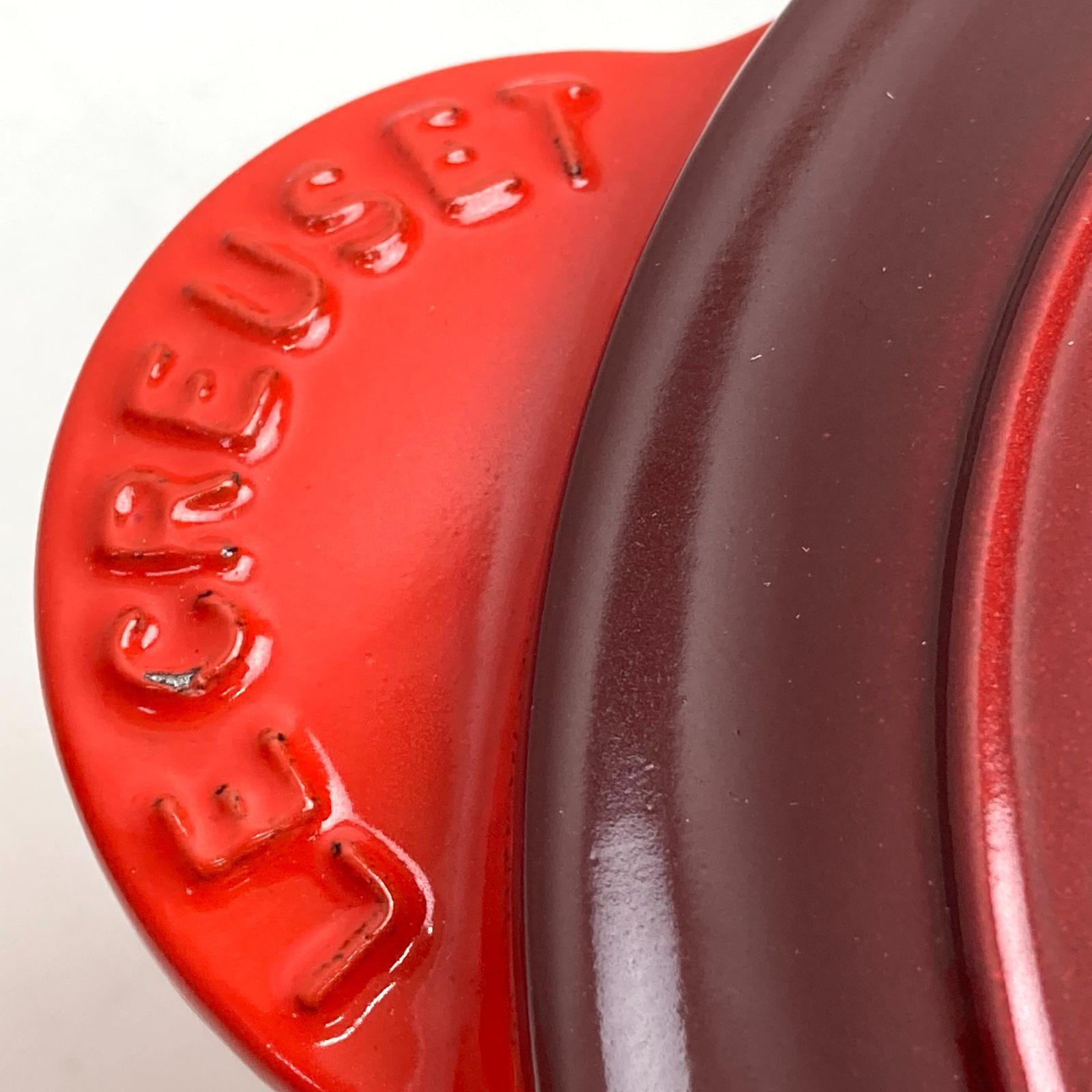 cm チェリーレッド