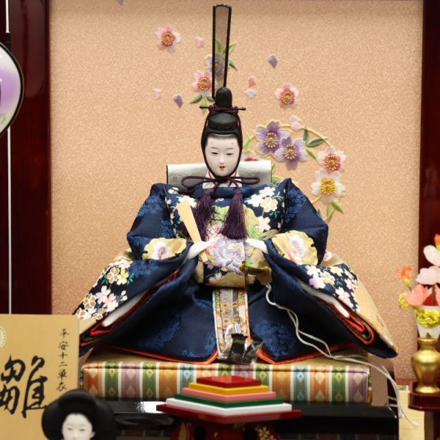 雛人形 段飾り 春菜 十番親王 小三五官女 雪輪桜刺繍 春慶塗り