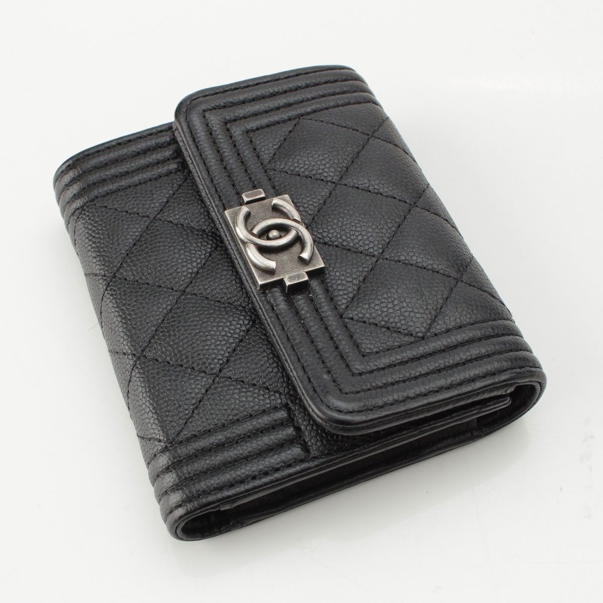 CHANEL シャネル キャビアスキン ボーイシャネル 三つ折り財布 Wフラップ BOY CHANEL シャネル 財布 三つ折り ボーイシャネル CC キャビア