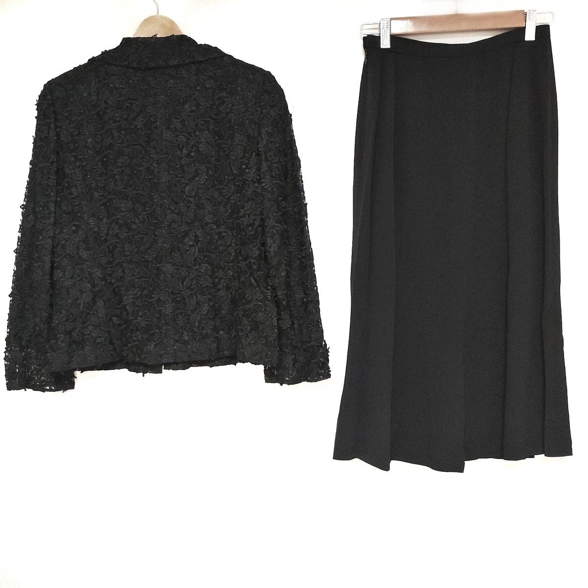 Leilian レリアン スカートセットアップ レディース - 黒 レース フラワー 花 肩パッド