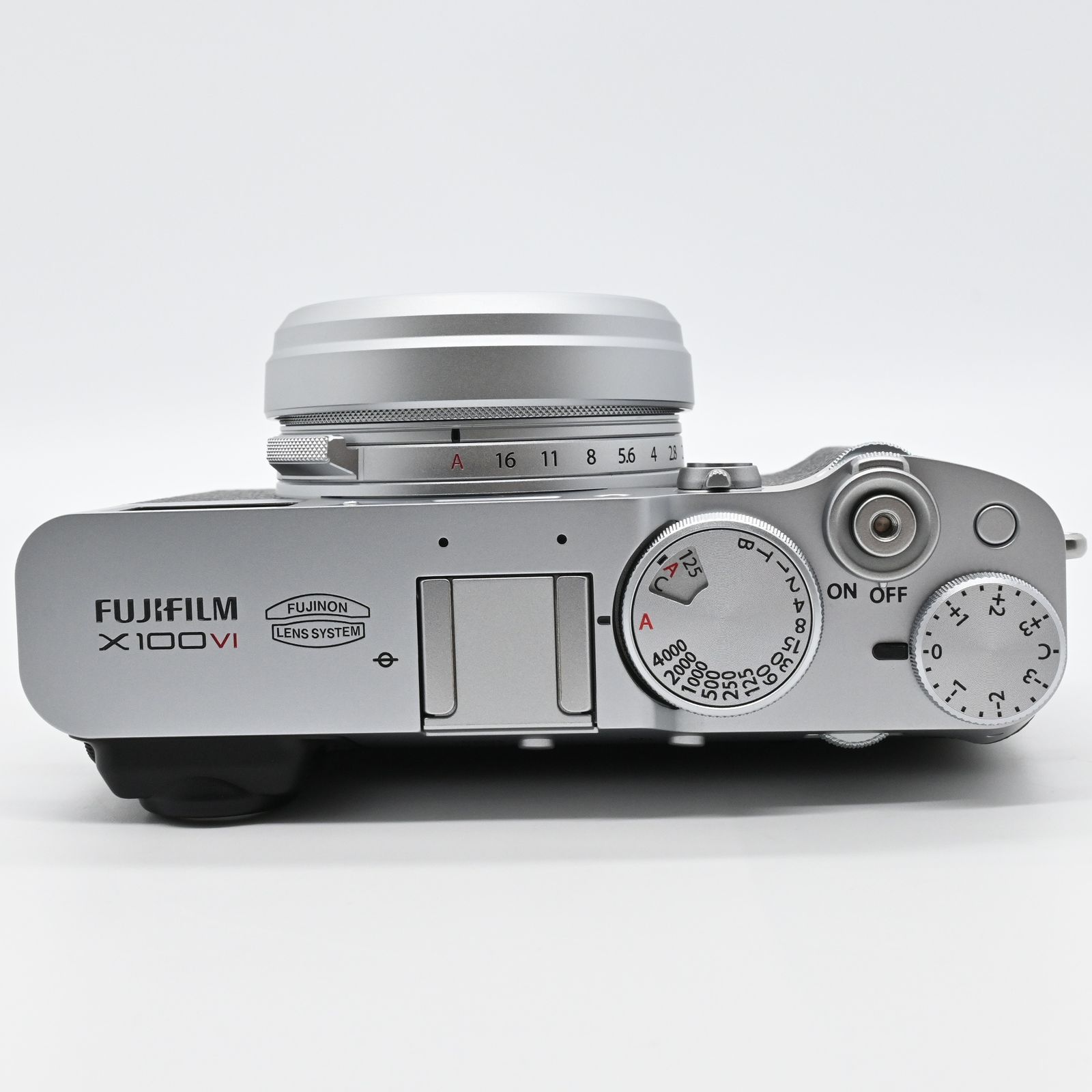 【中古・美品】FUJIFILM X100VI デジタルカメラショット数600 中古・美品】FUJIFILM X100VI デジタルカメラショット数600