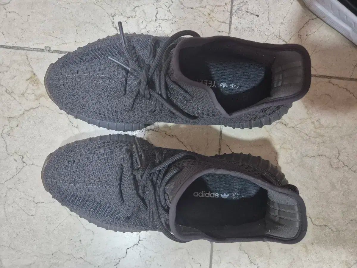 2 ／ 21 (現在まで販売済み) adidas(アディダス) イージーブースト 350 V2 シンダー 285