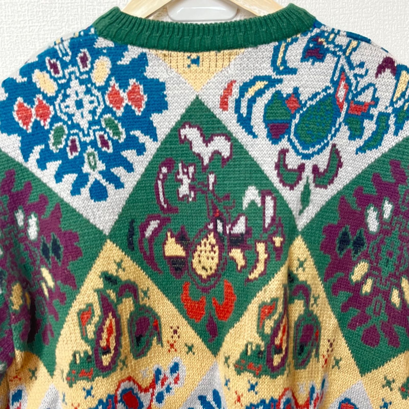 ヴィンテージ 総柄ニット デザインセーター 個性派 グリーン系 肉厚 太アーム デザインニット　総柄ニット　長袖　ニット　セーター　緑　グリーン　パープル　紫 | FREEKS WEAR powered by BASE
