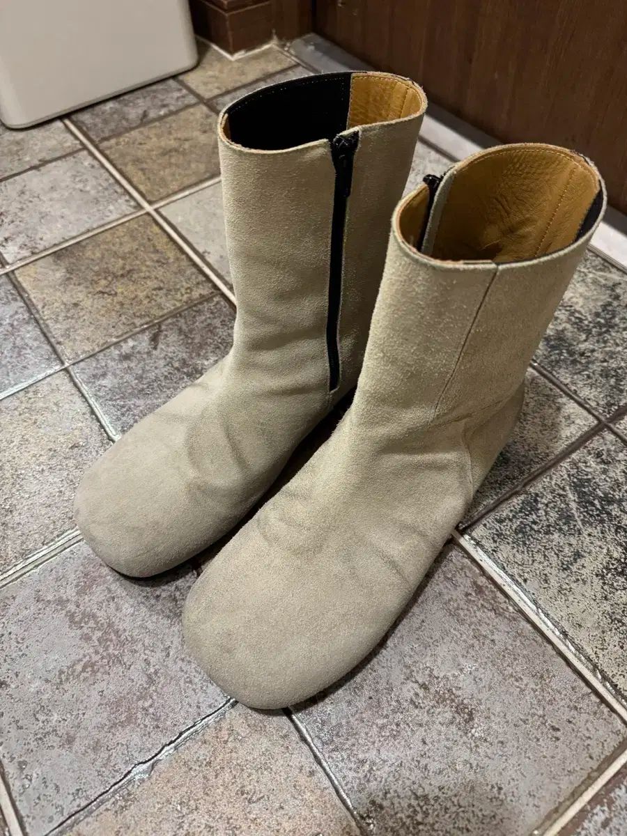 ポリテル ラウンド ブーツ ベージュ