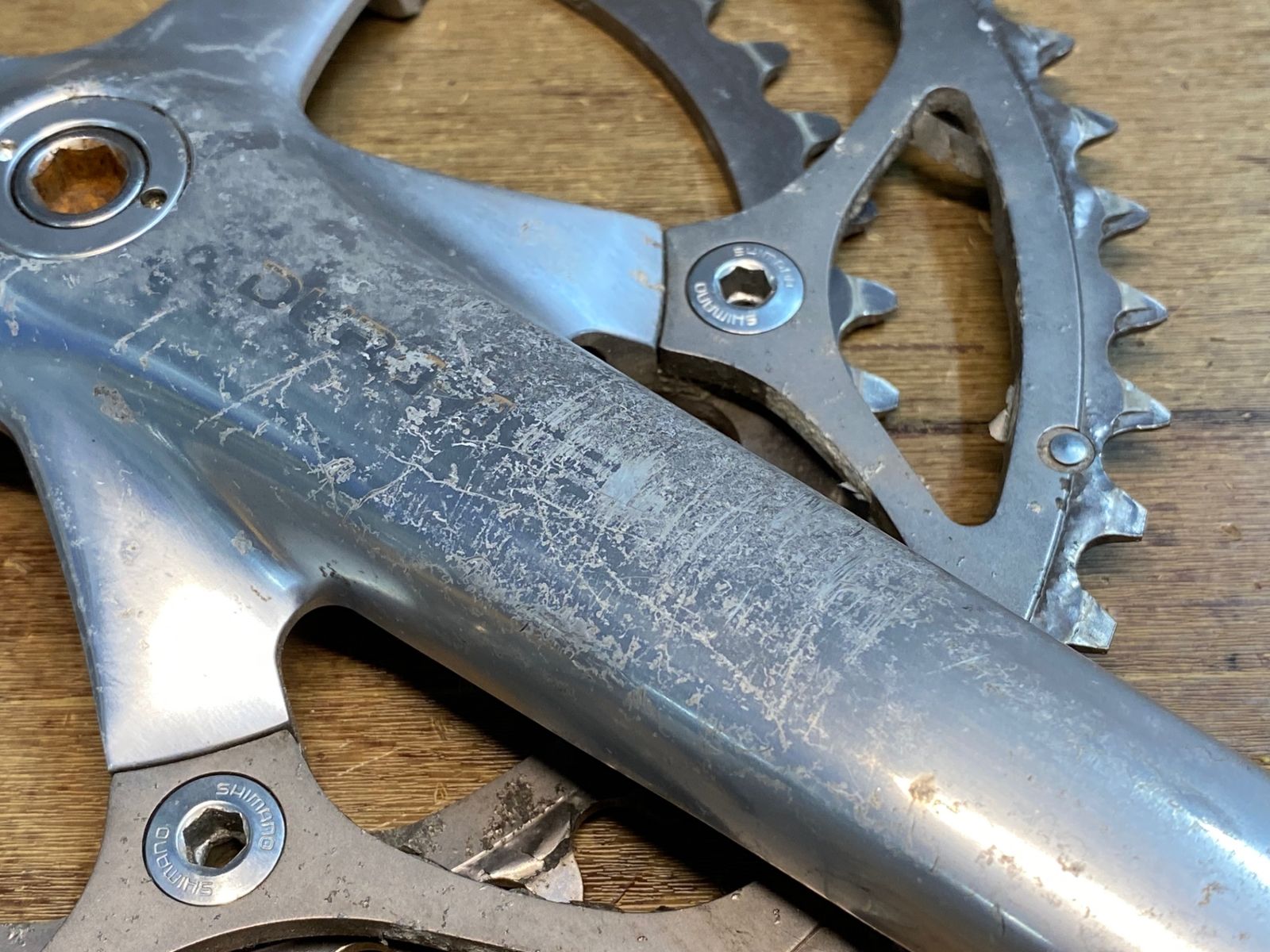 IY075 シマノ SHIMANO デュラエース DURA-ACE FC-7700 クランク