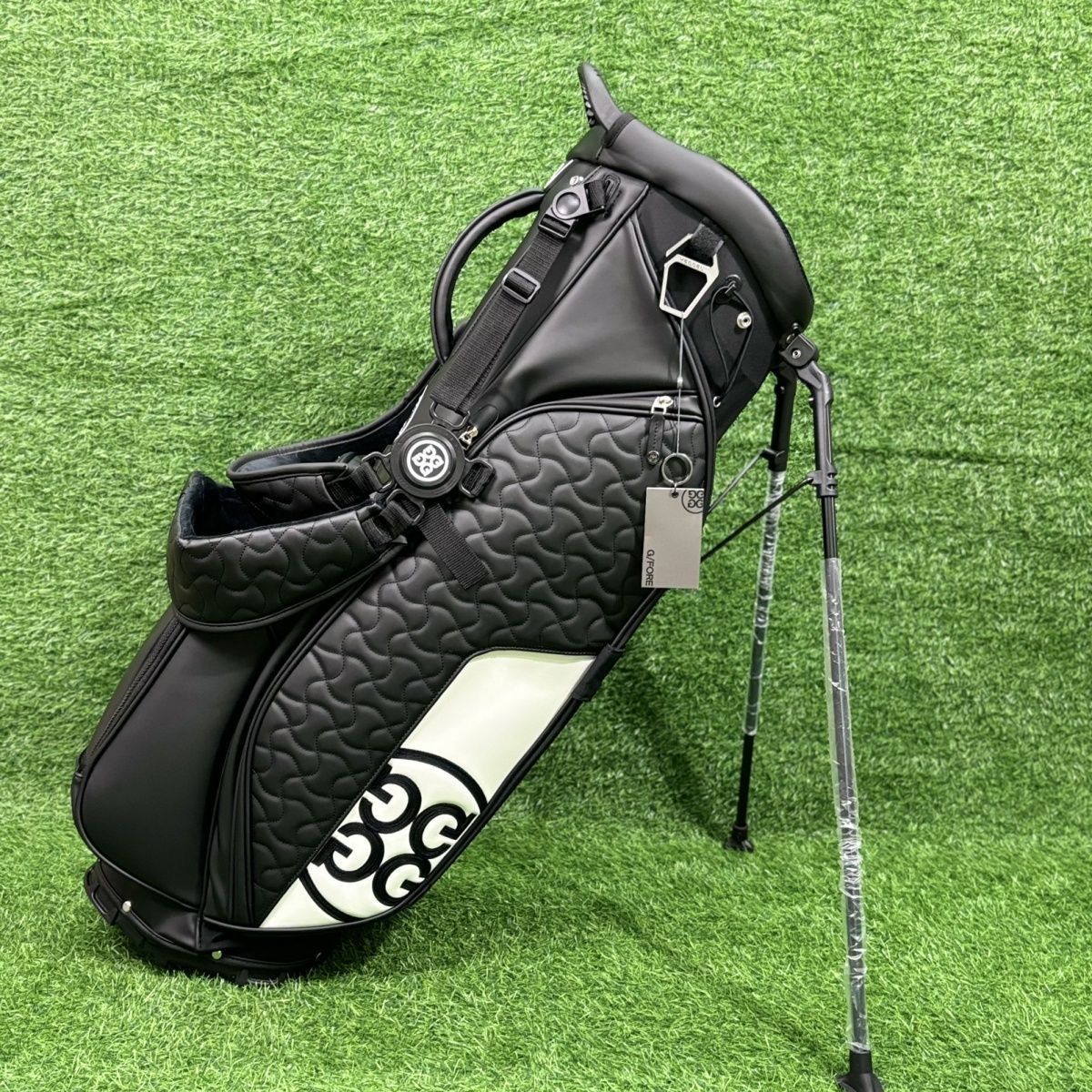 新品 G/FORE(ジーフォア)スタンドキャディバッグ ゴルフ 新品 G/FORE(ジーフォア)スタンドキャディバッグ ゴルフ