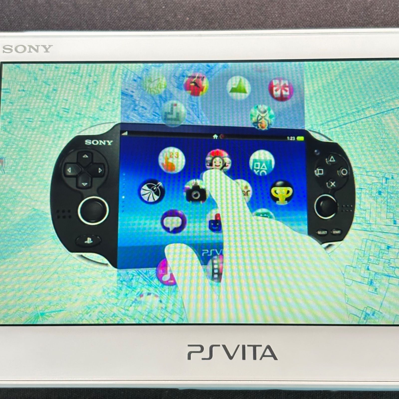 PS Vita 本体 PCH-2000ZA14 ライトブルー/ホワイト PlayStation
