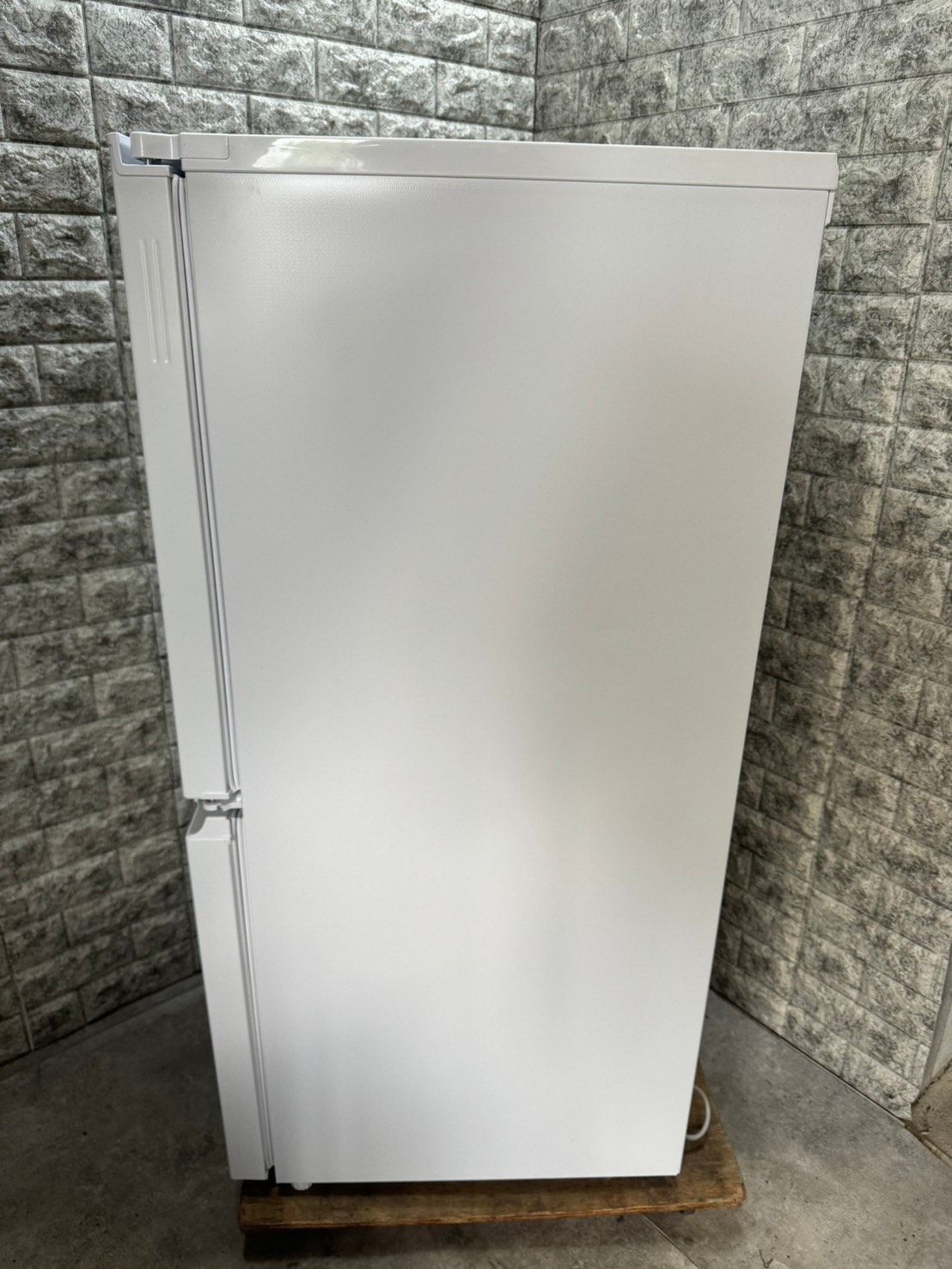 高年式 美品】大阪送料無料☆3か月保障付き☆冷蔵庫☆2023年☆シャープ  