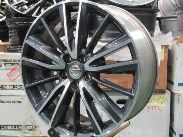 【希少な純正を流用に】インフィニティ　L51系　QX60純正　7.5J　+50（港北店）