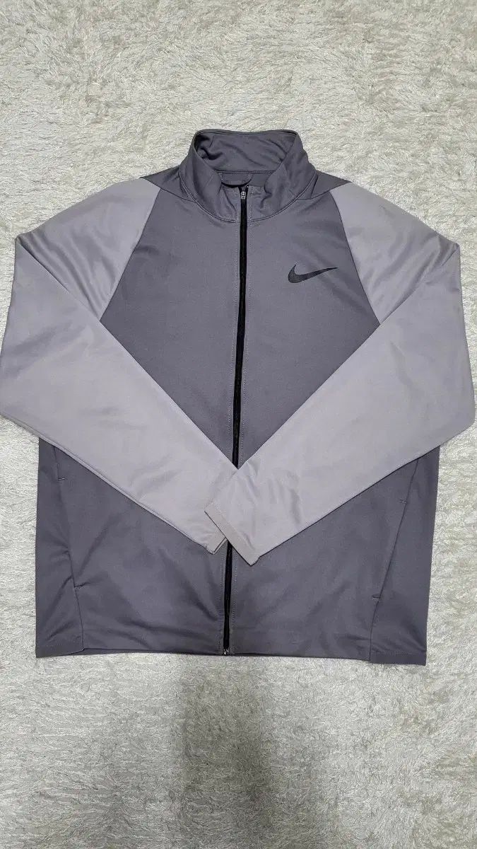 【雷市場（ポンジャン）商品韓国直送】 Nike(ナイキ） ドライフィット トレーナー ジップアップ ㅅ 2
