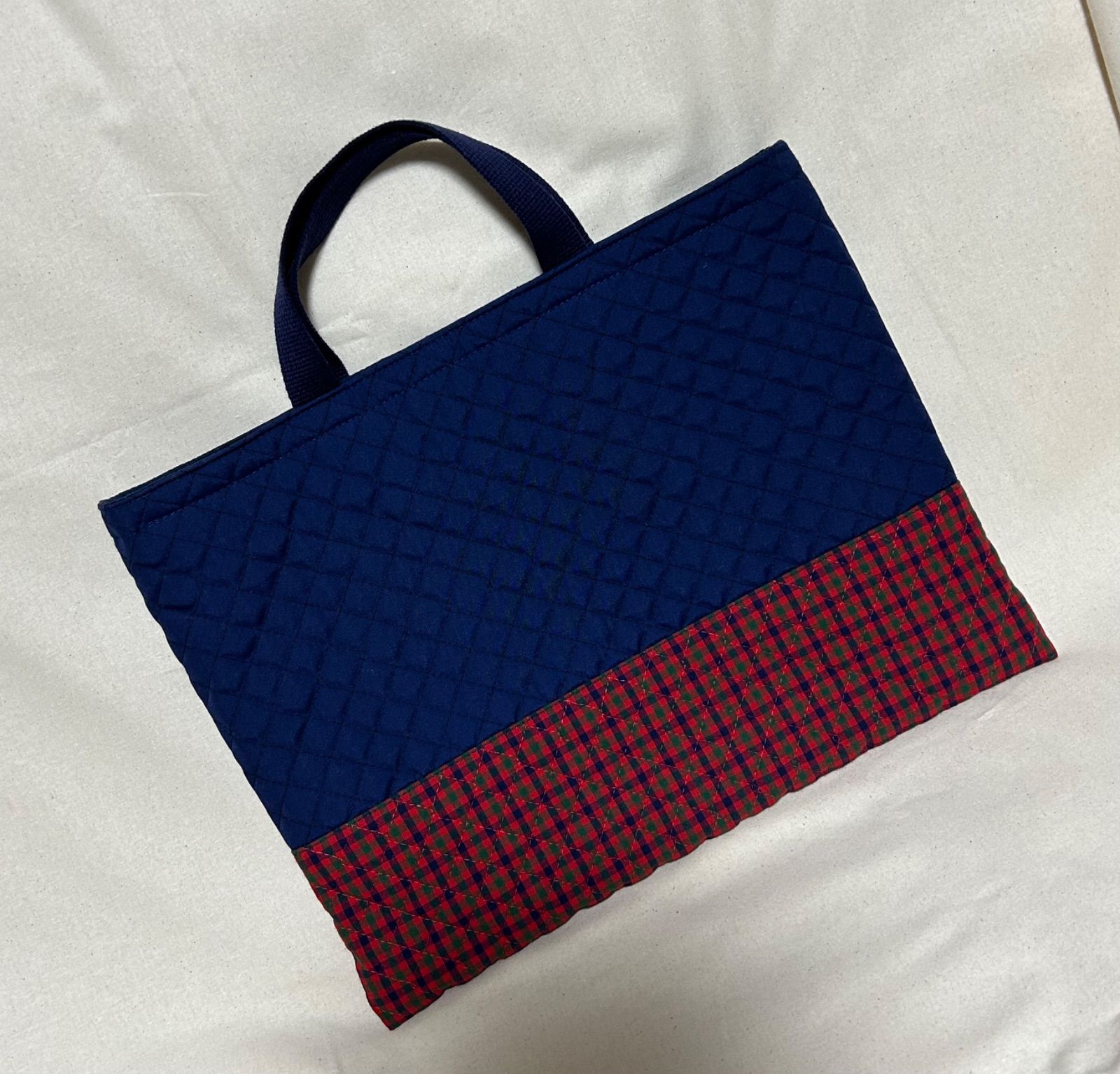 レッスンバッグ　赤チェック　ハンドメイド　入園入学　女の子　ファミリアお好きな方 入園入学応援！☆レッスンバッグ・チェック赤 ファミリア好きな