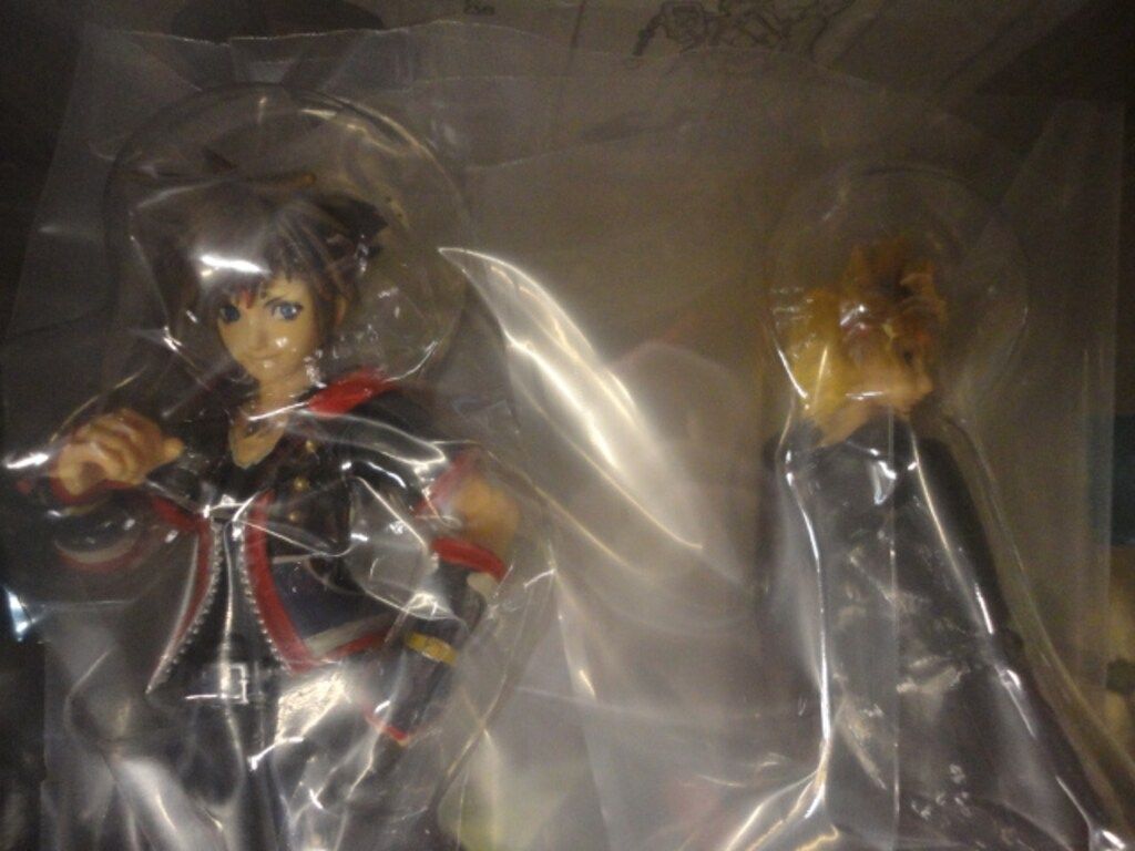 一番くじ セカンドメモリー A賞 ソラ&ロクサス スタチュー 51iyEBDwwkL._AC_SY200_QL15_.jpg