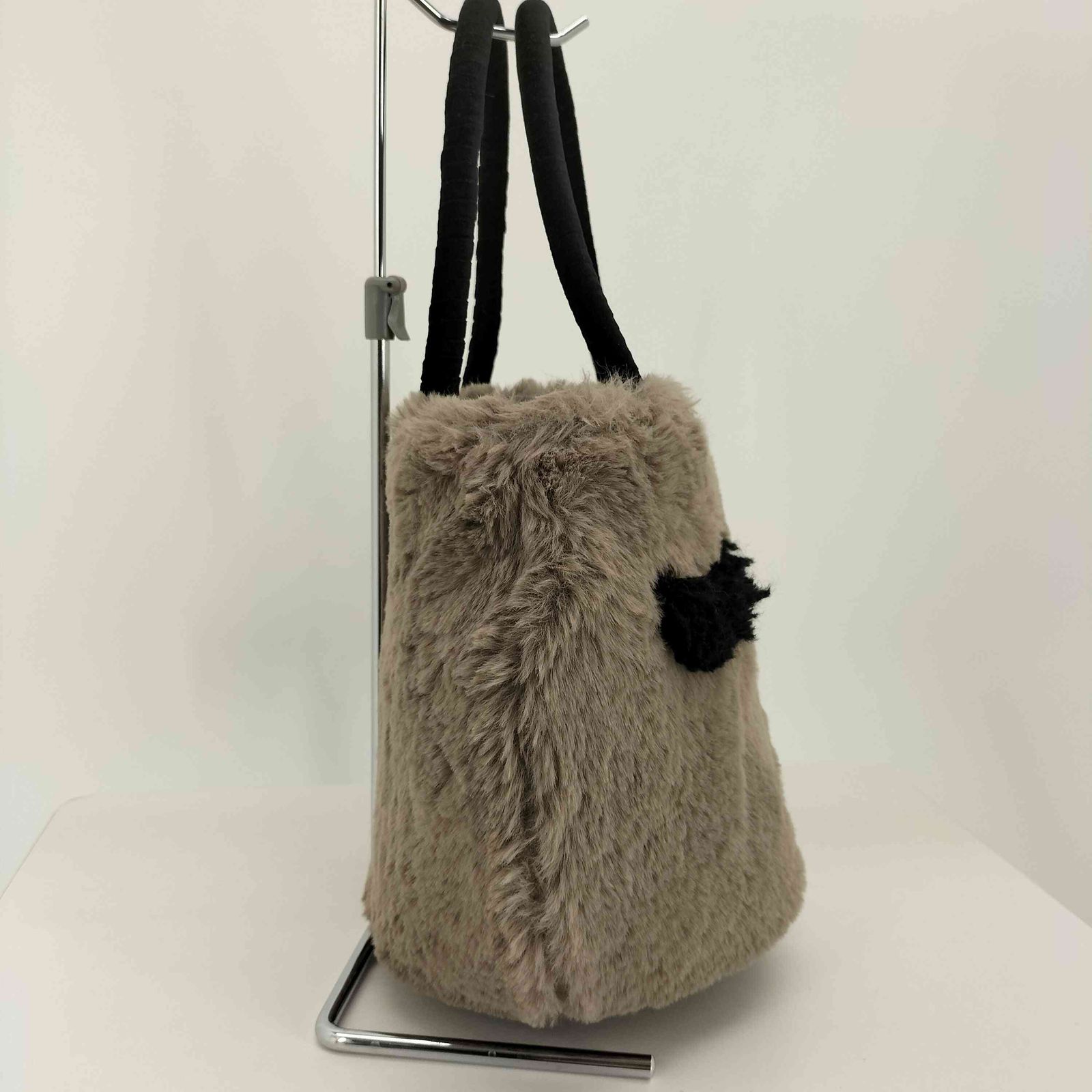 新品・タグ付き』a-jolie アイラッシュエコムートンラウンドバッグ 