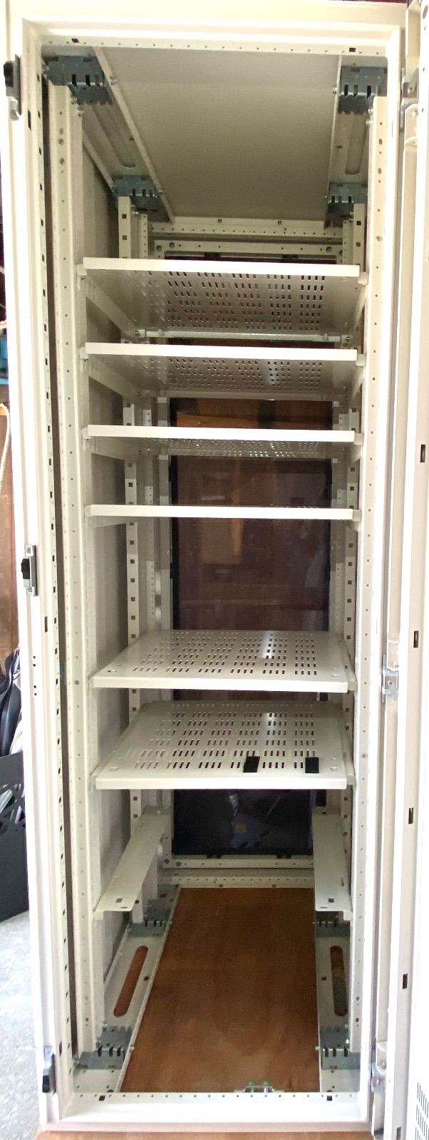 サーバーラック