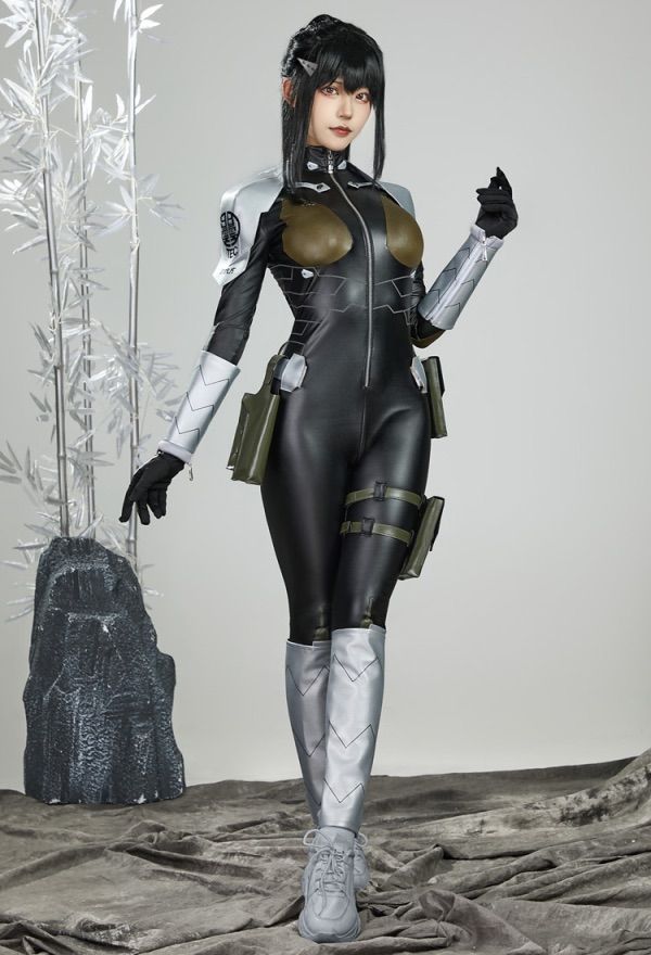 怪獣8号 亜白ミナ コスプレ 衣装 - メルカリ