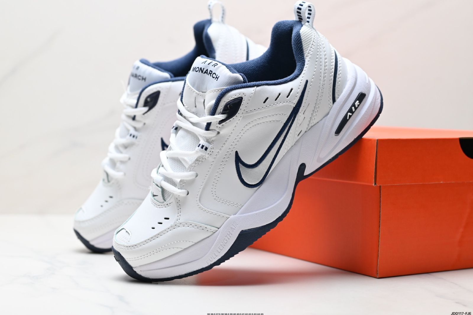 【値下げ】新品未使用ナイキエア　NIKE AIR モナーク IV サイズUS12 楽天市場】NIKE AIR MONARCH IV white/metallic silver【ナイキ