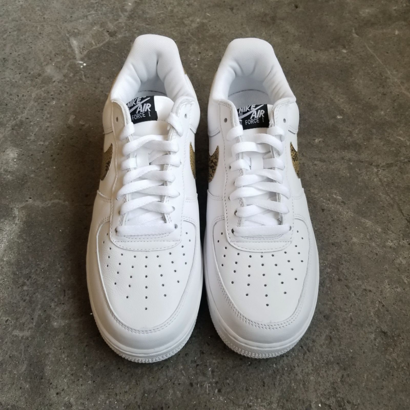 NIKE AIR FORCE 1 LOW RETRO PRM QS 
