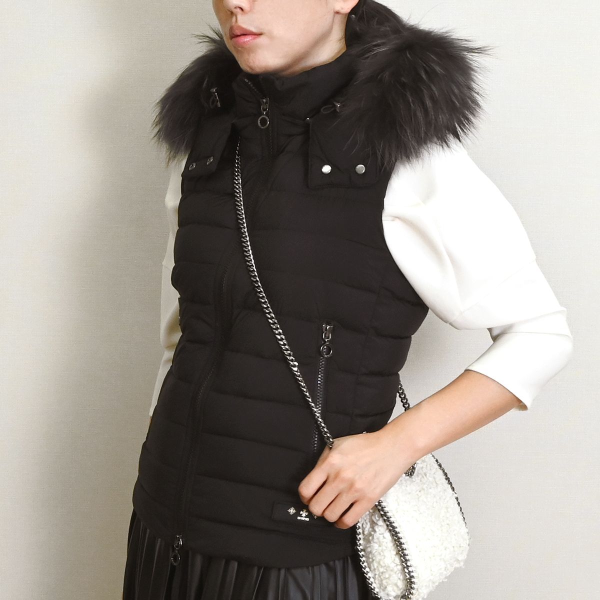 TATRAS タトラス ファーベスト ORSIERA オルシエラ LTAT24A4900-D ダウンベスト ブラック 当店管理番号 2025204000143