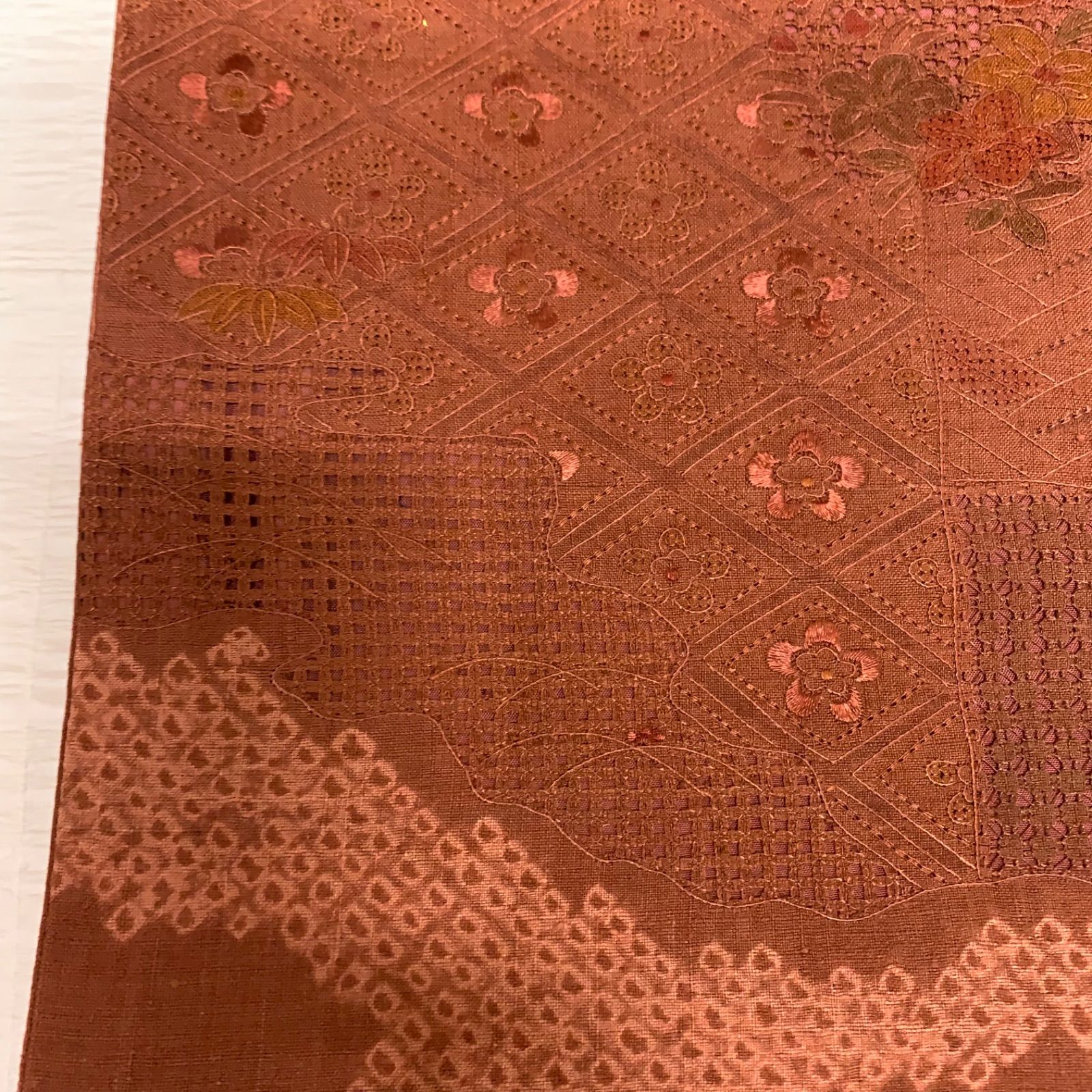 未使用品 手織り紬汕頭蘇州刺繍絞り草花に扇模様袋帯 袋帯 紬 汕頭蘇州