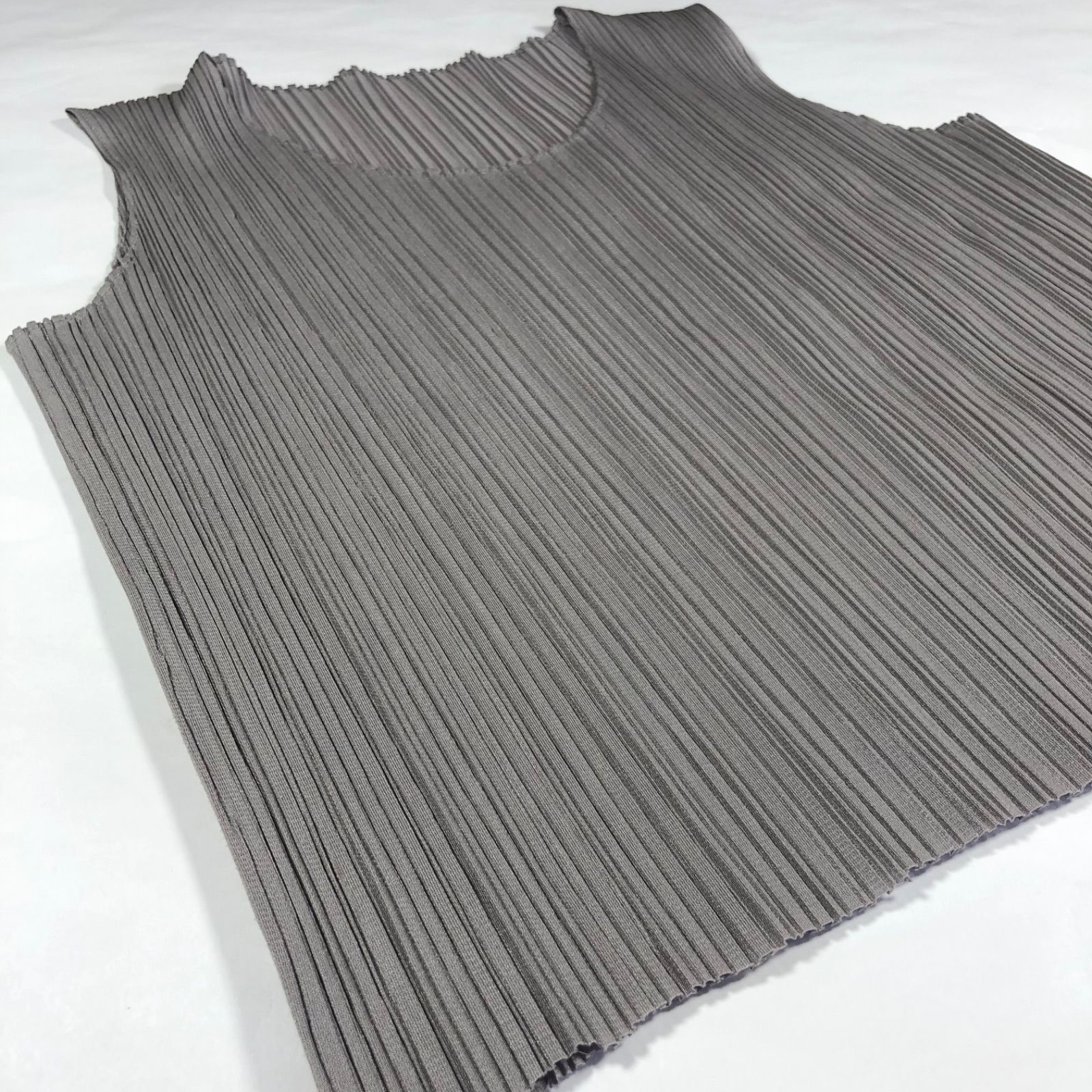 ノースリーブ レディース