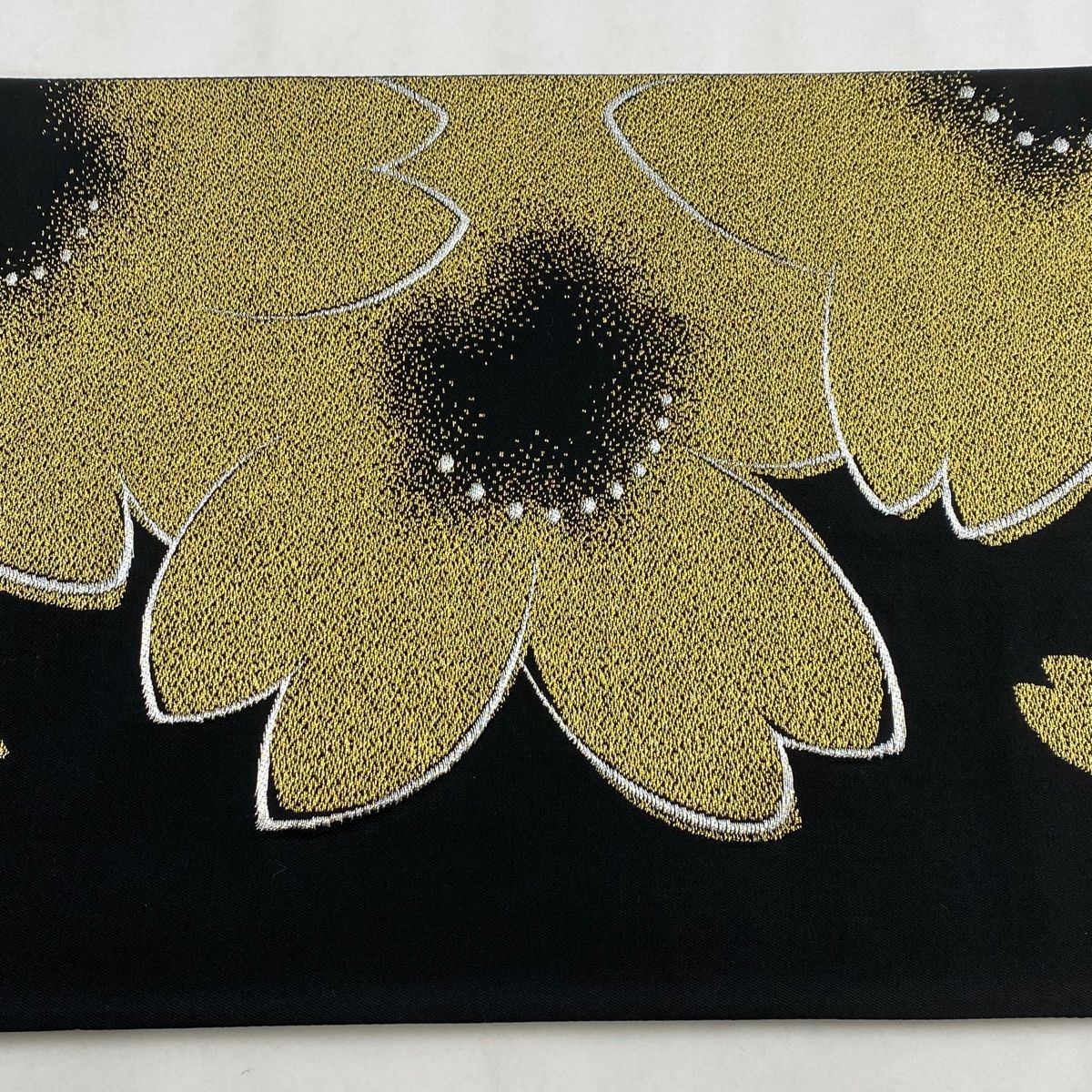 袋帯 美品 秀品 桜 花びら 金銀糸 黒 六通 正絹 【中古】 - メルカリ