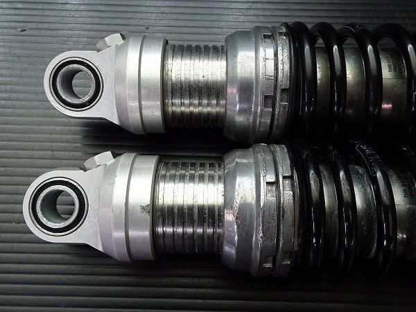 リアサスペンション