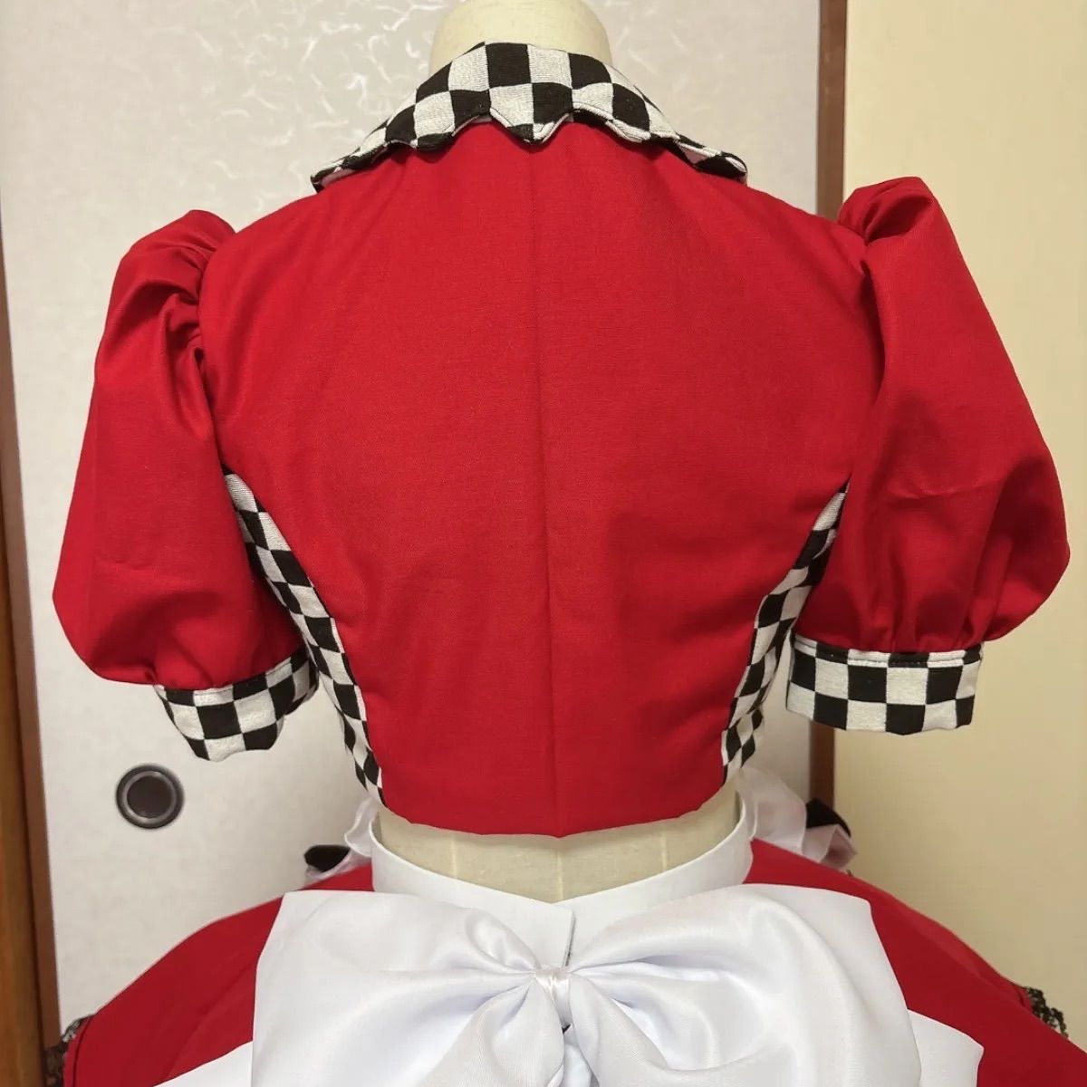 コンカフェ衣装 赤