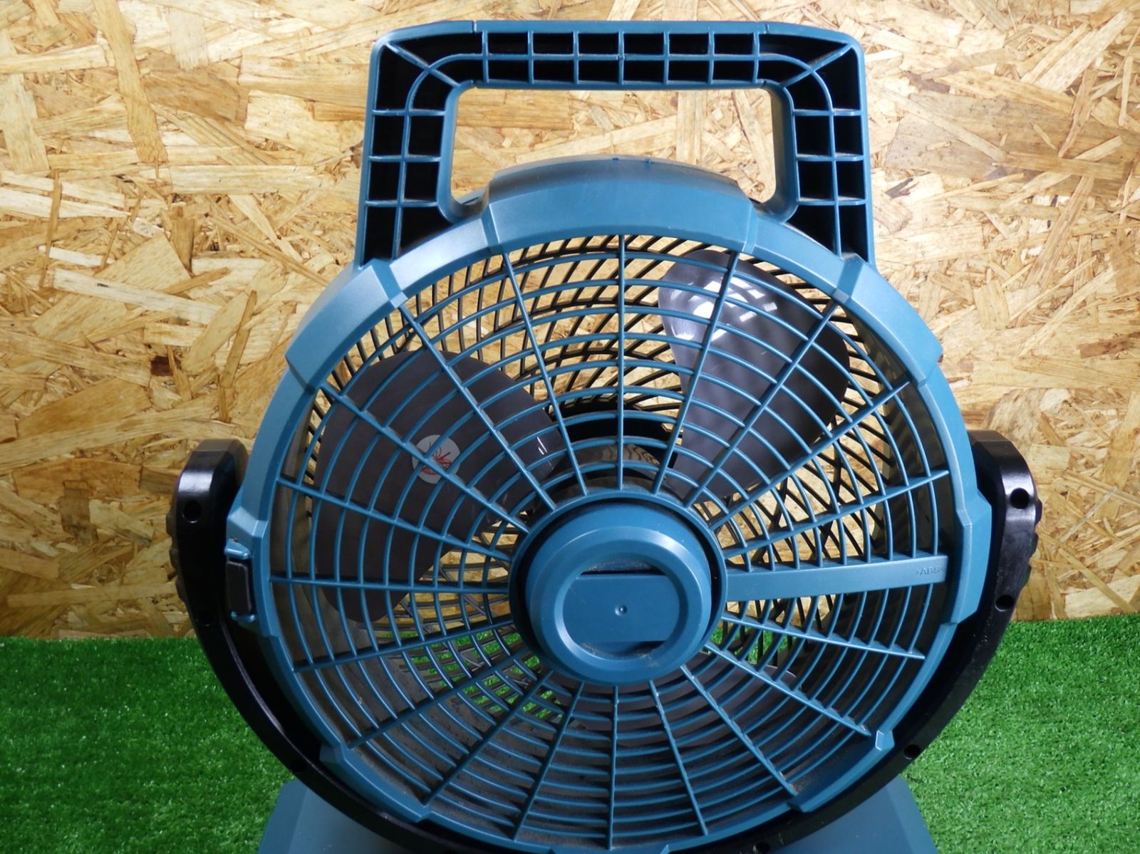 暑い時期に マキタ 14.4V 18V ファン CF203D 青 充電式 電動工具 makita 品 WWW_KANDAIZUMI_COM