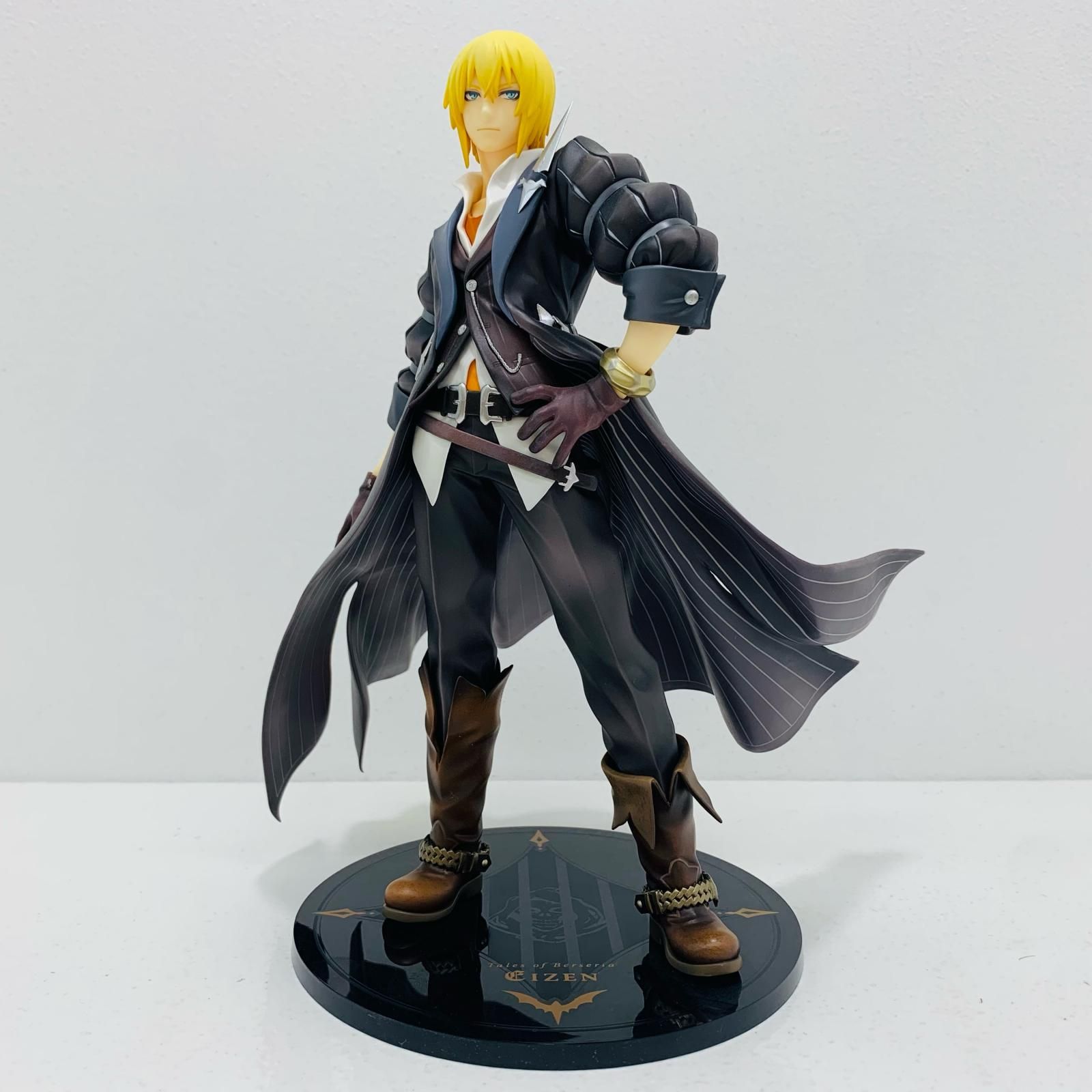 【飾磨店】 中古 フィギュア テイルズオブベルセリア アイゼン 1/8PVC製塗装済み完成品 あみあみ＆ア 【713】 飾磨店】 中古 フィギュア テイルズオブベルセリア アイゼン