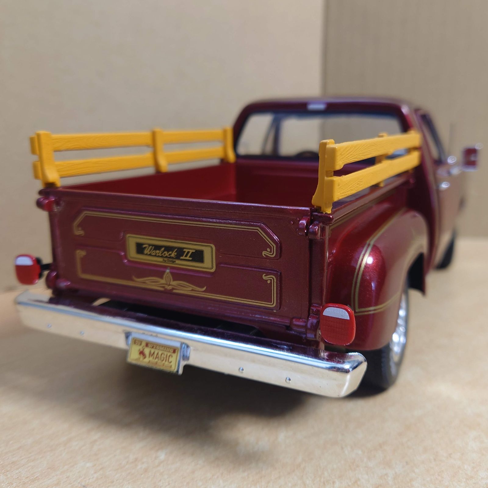 1/18 ダッジD100 ステップサイド ウォーロック II 1979 - メルカリ