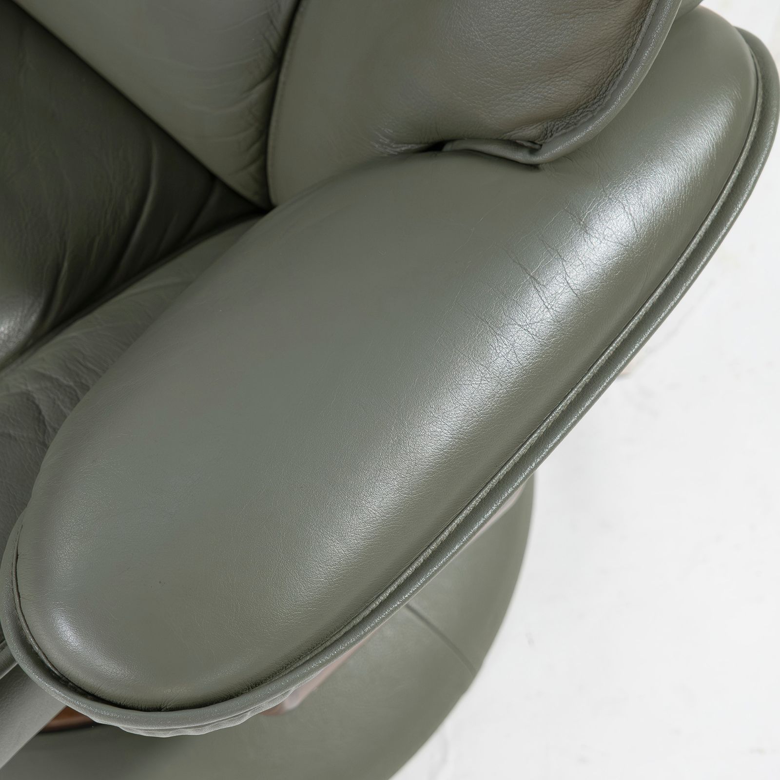 リクライニングチェア