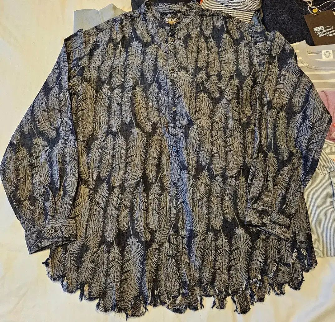 【雷市場（ポンジャン）商品韓国直送】 KAPITAL(キャピタル) カササギ フェザー デニムシャツ 4 サイズ 新品