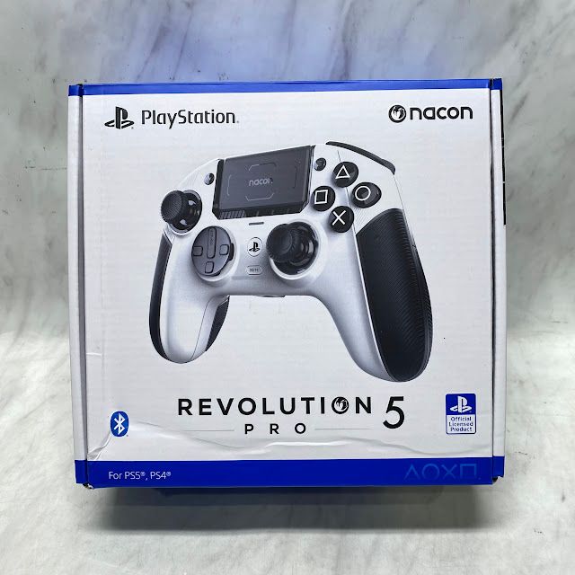 【美品】NACON REVOLUTION 5 PROコントローラー ホワイト PS5 PS4 PC対応 PS5RP5WJP