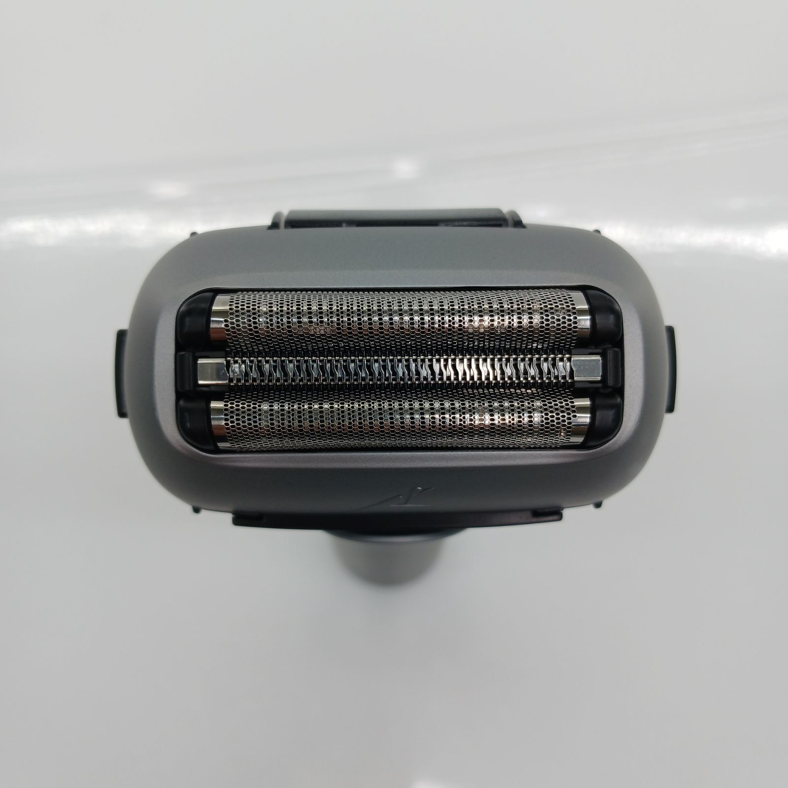 展示商品 パナソニック Panasonic 電気シェーバー ラムダッシュ3 3枚刃 AC100V-240V シルバー ES-L380D-S