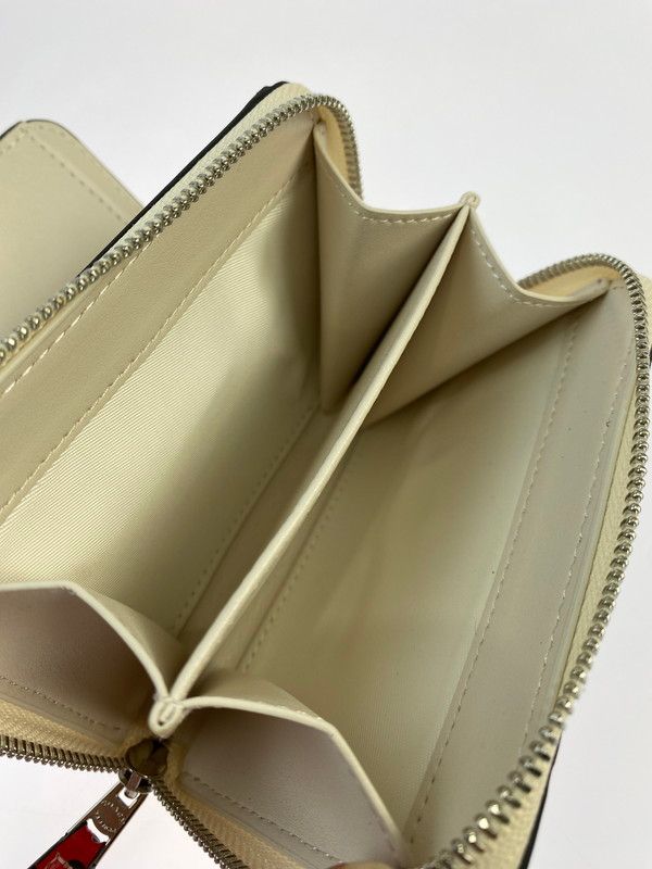 coach ビルフォールドウォレット　ストロベリー柄 COACH（コーチ）の「ビルフォールド ウォレット・ストロベリー