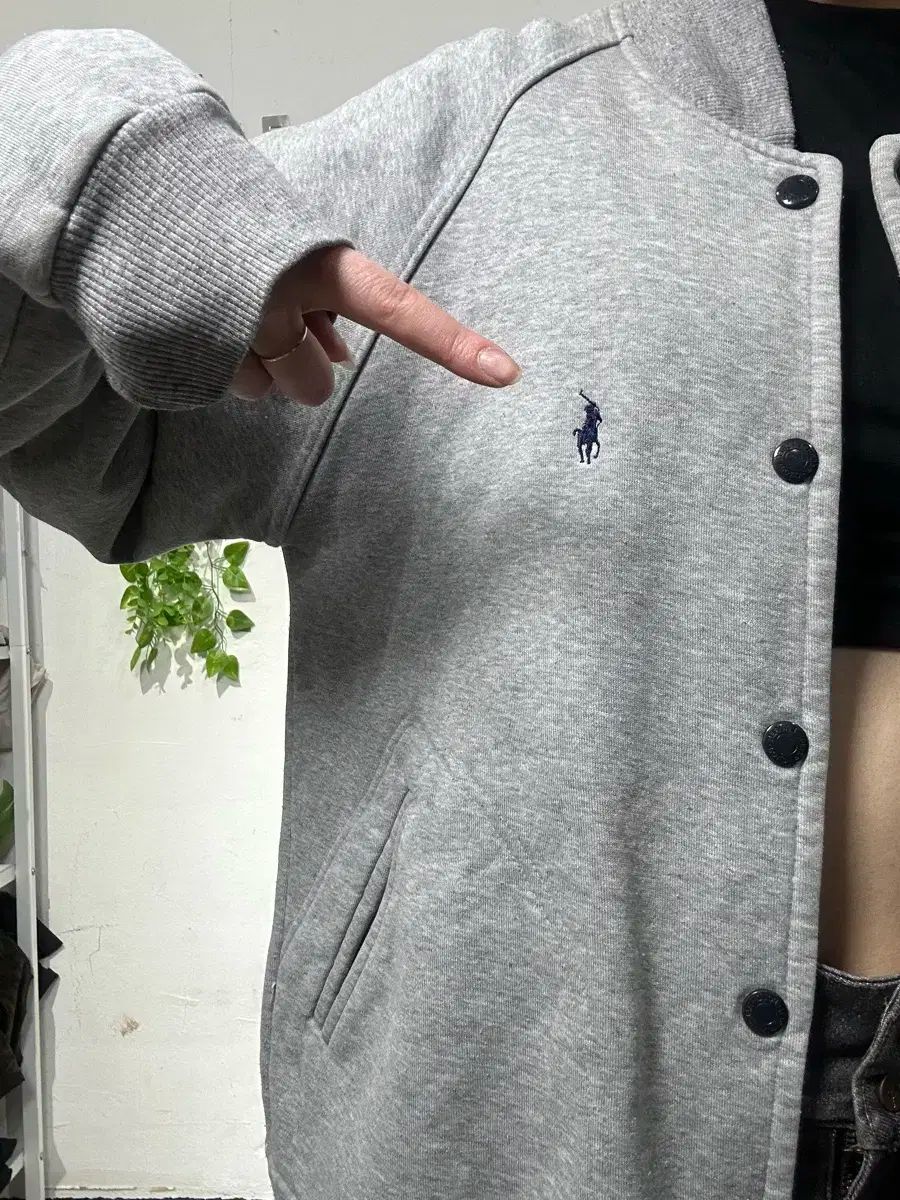 ブルゾン