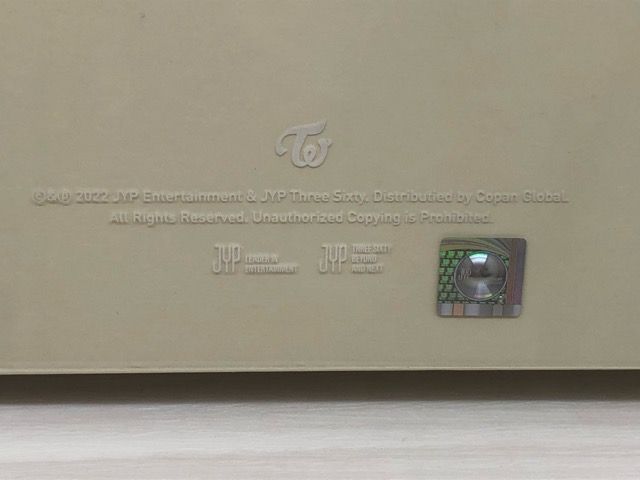 ダヒョン ハイタッチ ビチャビッチャ TWICE popup ピンバッチ ダヒョン - メルカリ