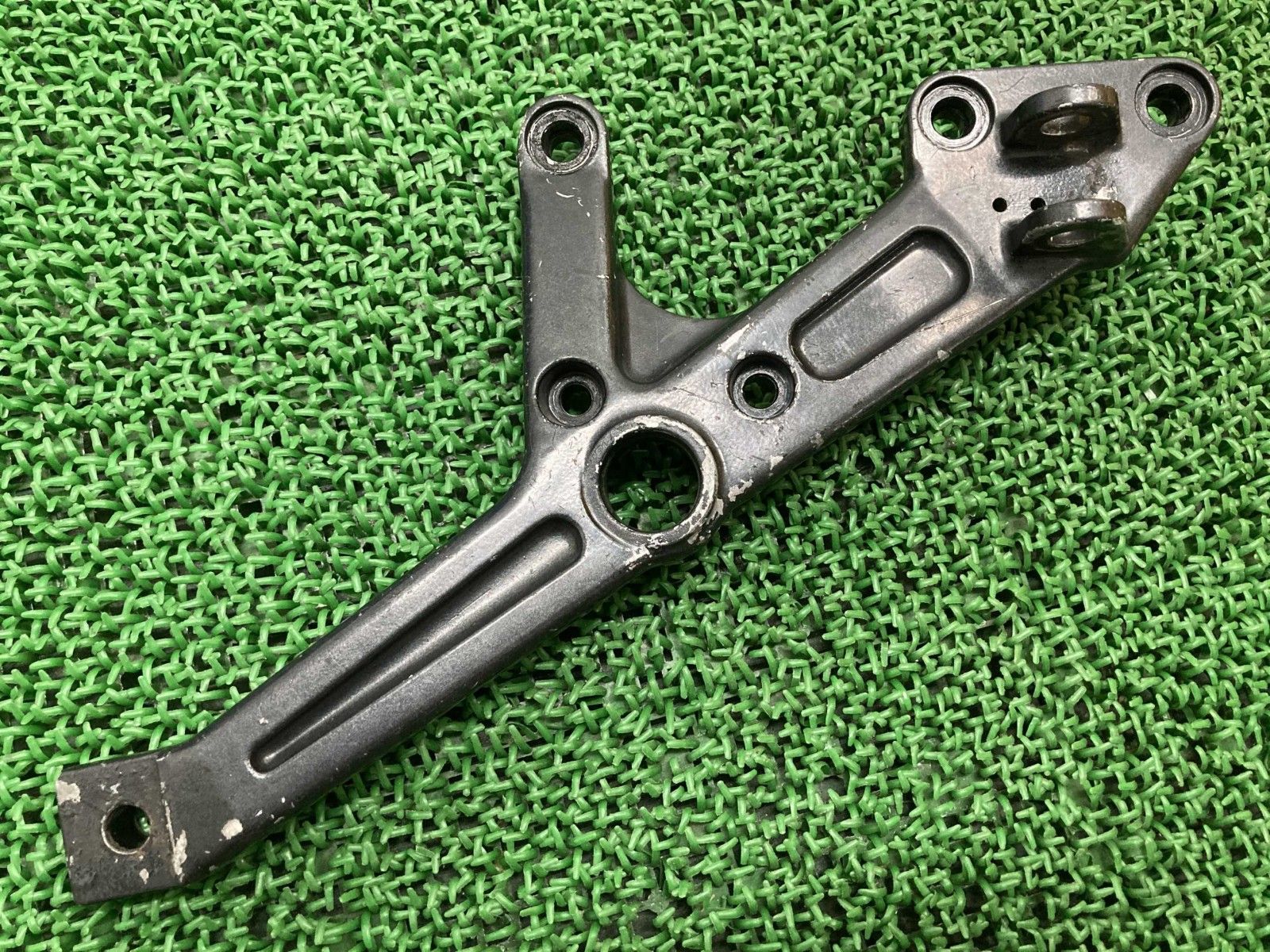 ゼファー400 ステッププレート 右 35011-1503 カワサキ 純正 ZR400C ステップホルダー 曲がり無し 品薄 品 bN