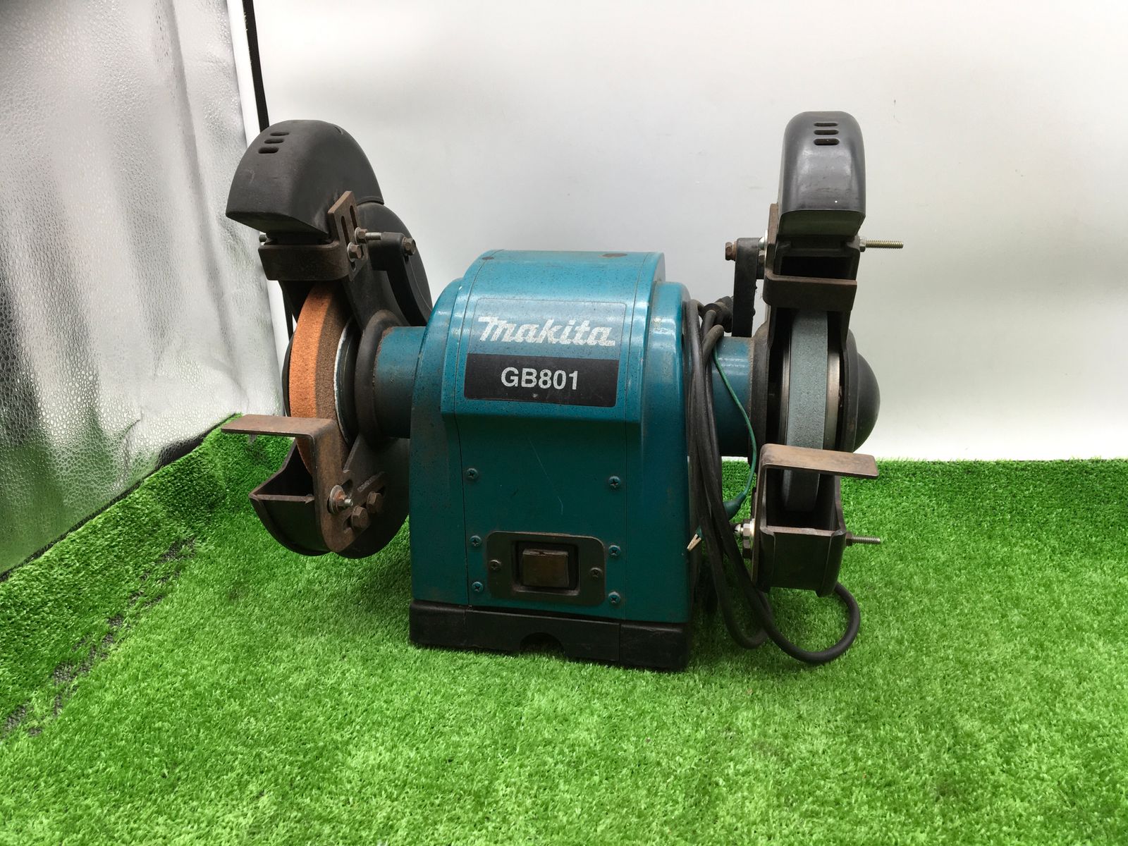 マキタ 卓上グラインダ（外径205mm）GB801 （Makita/マキタ 205ミリ 