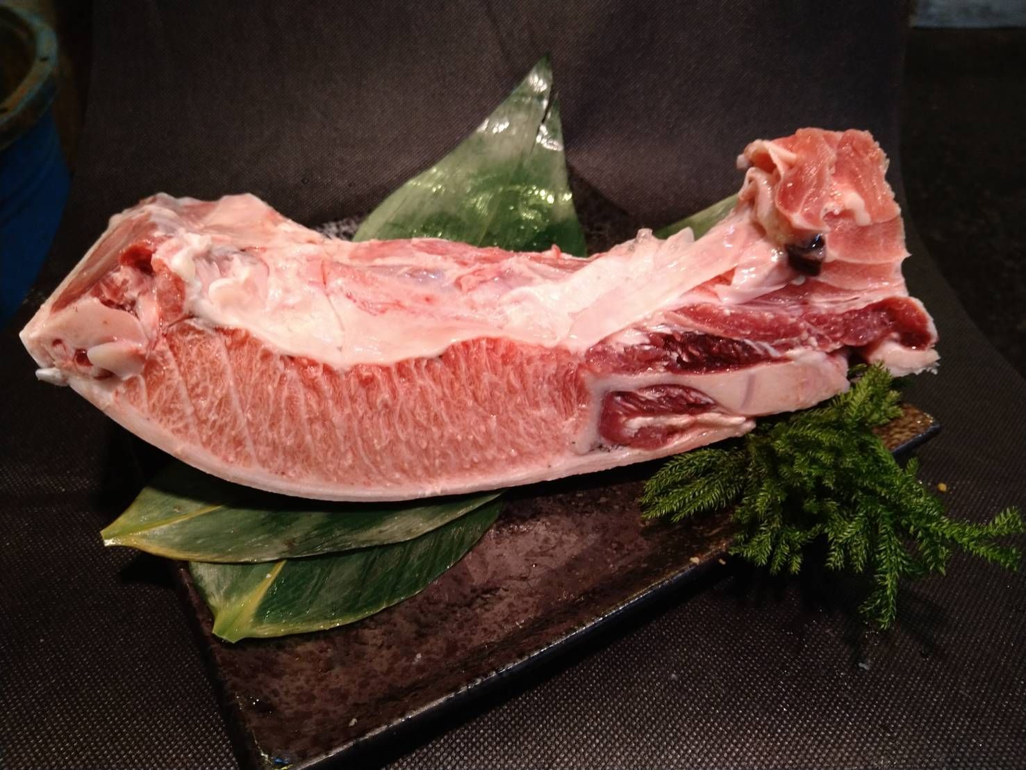 【天然】【特上】　インドマグロ　カマ　約2kg　生食可能　バーベキューにも！-1