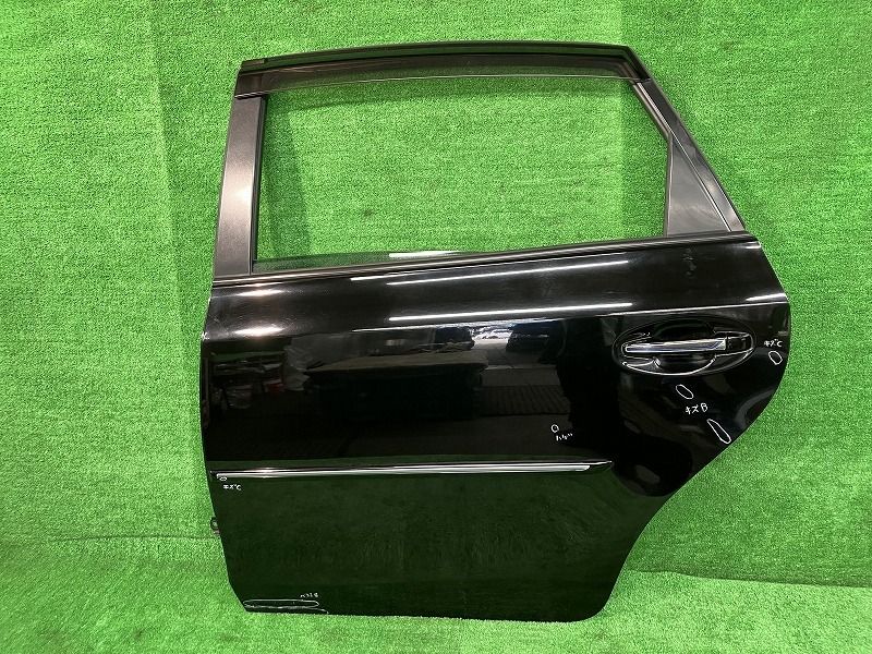 プリウスα ZVW41W 左リアドア S 5人 ニホンイタ M31Q8 67004-47100 202